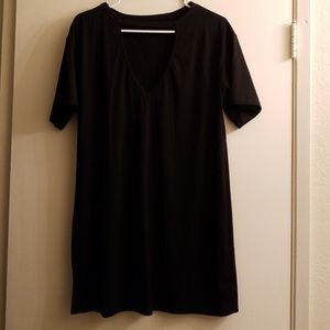 Black t shirt dress